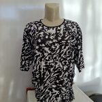 تیشرت یقه گرد زنانه آبرنگی سفید مشکی