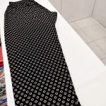 شلوار نخی(کره ای)زمینه مشکی طرح دار
